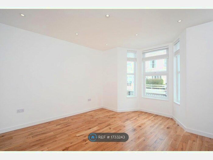 2 Bedroom Terraced House To Rent In Southerton Road, London, W6