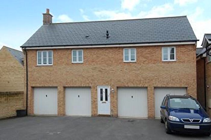 2 Bedroom Detached House To Rent In Bluebell Way, Oxfordshire, OX18