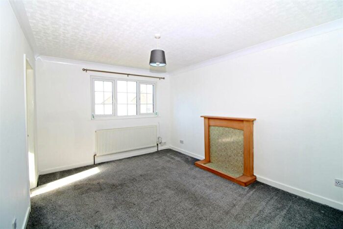 2 Bedroom Apartment To Rent In Ascot Road, Thornton-Cleveleys, FY5