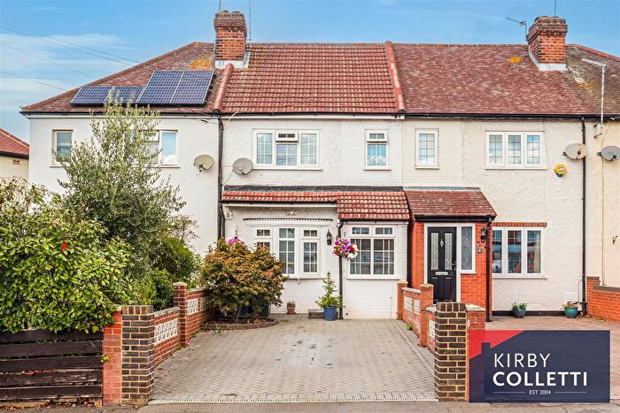3 Bedroom Terraced House For Sale In Stortford Road, Hoddesdon, EN11