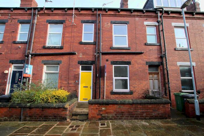 1 Bedroom Flat To Rent In Park Crescent, Armley, Leeds, LS12