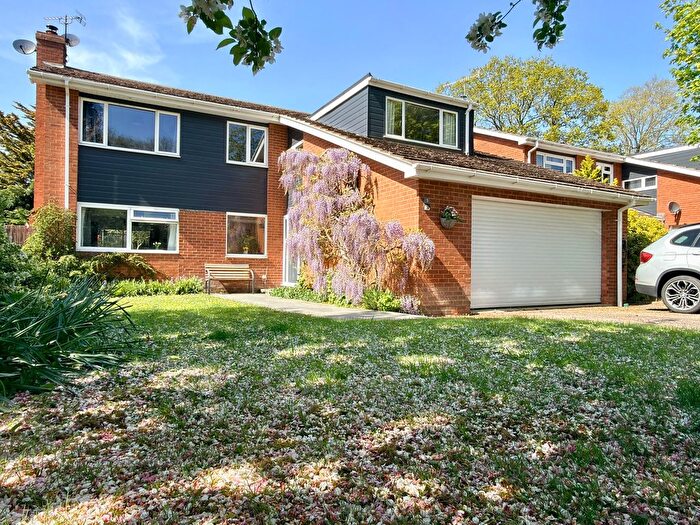 5 Bedroom Detached House For Sale In Court Road, Strensham, Worcester, WR8