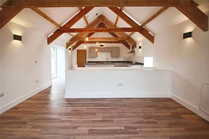 2 Bedroom Barn Conversion To Rent In Clawton, Holsworthy, EX22
