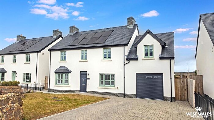 5 Bedroom Detached House For Sale In Llys Menevia, St Davids, SA62