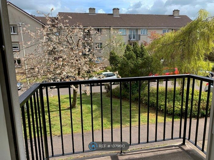 2 Bedroom Flat To Rent In Aikman Place, Jn, G74