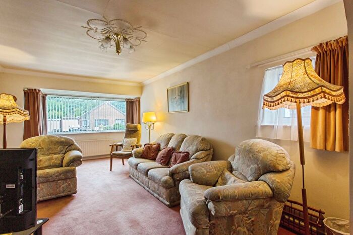 2 Bedroom Bungalow For Sale In Highfield Avenue, Farington, Leyland, Lancashire, PR25
