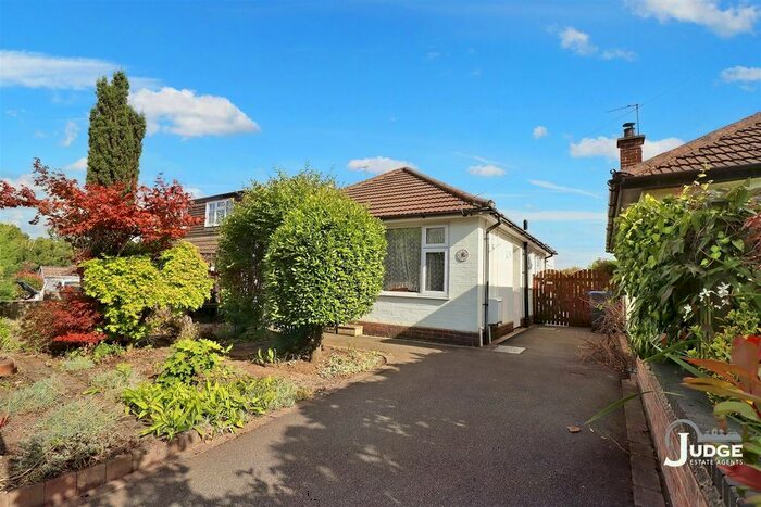 2 Bedroom Detached Bungalow For Sale In Lena Drive, Groby, Leicester, LE6