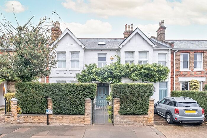 6 Bedroom Detached House For Sale In Cambridge Road, Teddington, TW11