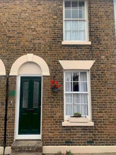 3 Bedroom Terraced House To Rent In Swanfield Road, Whitstable, CT5