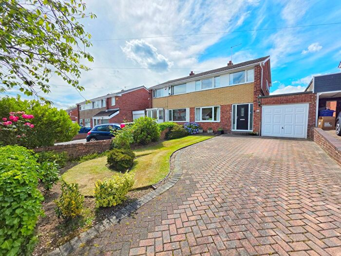 3 Bedroom Semi-detached House For Sale In Clarence Road, Barnsley, S71