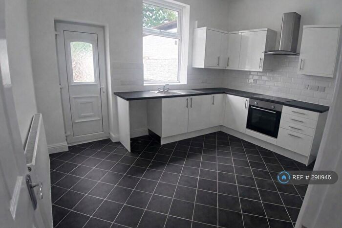 2 Bedroom Terraced House To Rent In Church St, Manchester, M35