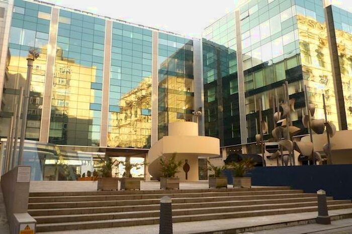 2 Bedroom Apartment To Rent In The Strand, Liverpool, L2