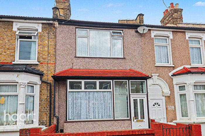 2 Bedroom Terraced House For Sale In Kingsland Road Plaistow, London, E13