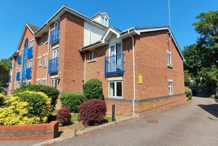 2 Bedroom Maisonette To Rent In North Station Road, Colchester, CO1