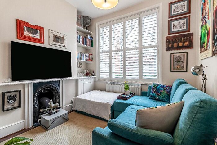 1 Bedroom Flat For Sale In Ranston Street, London, NW1