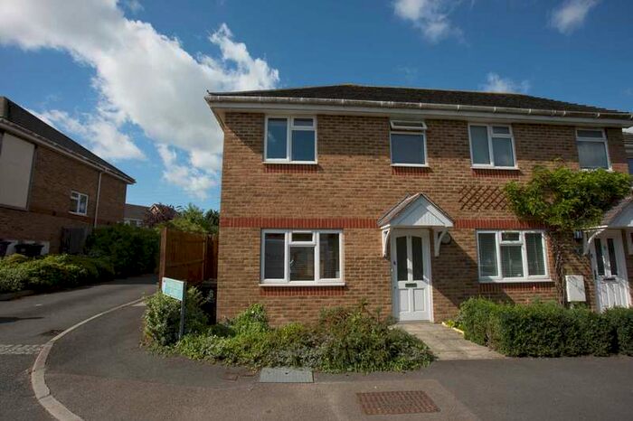2 Bedroom End Of Terrace House To Rent In Hollow Lane, Snodland, ME6