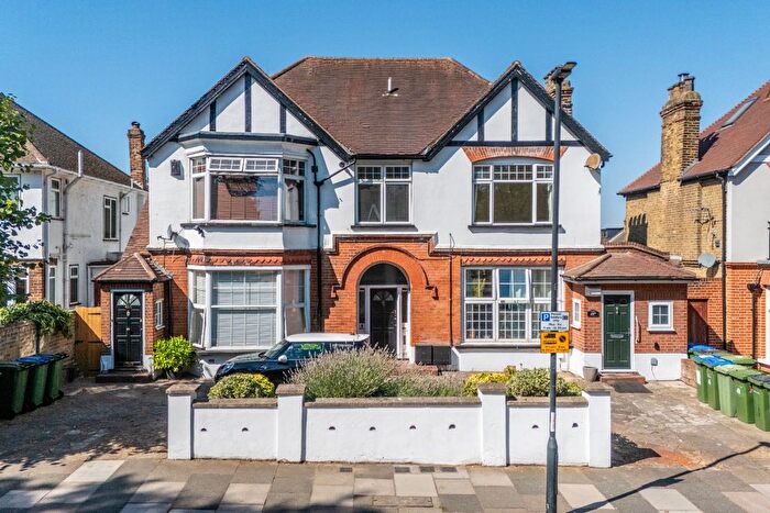 1 Bedroom Flat To Rent In Glenesk Road, London, Greater London, SE9
