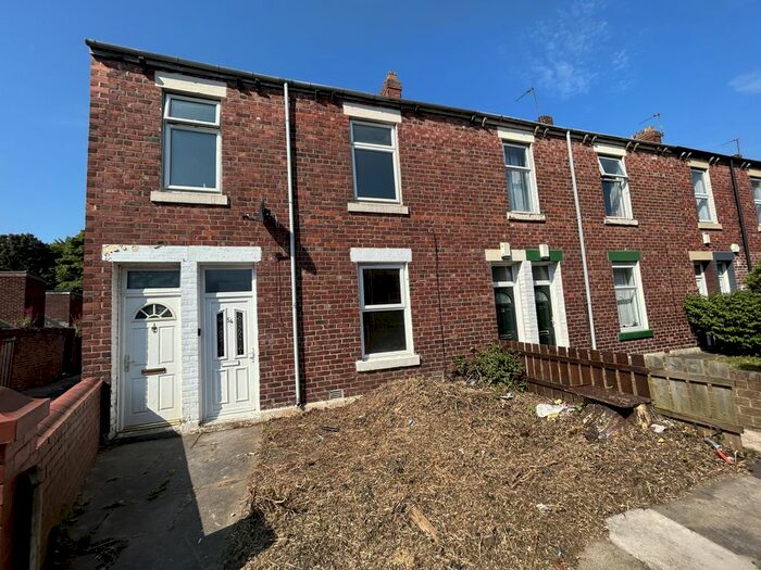 2 Bedroom Flat To Rent In Derby Street, Jarrow, NE32