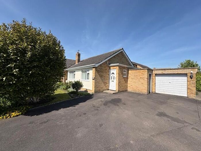 3 Bedroom Semi Detached Bungalow For Sale In Dorset Road, Bridgwater, TA6