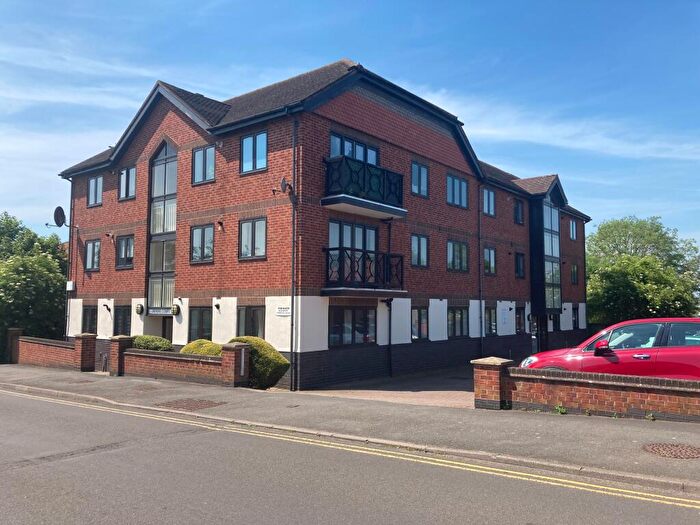 2 Bedroom Flat To Rent In Clopton Road, Stratford-upon-Avon, CV37