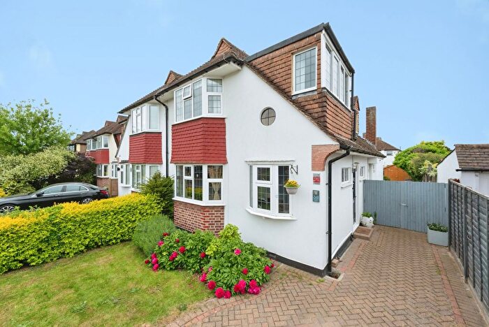 4 Bedroom Semi-Detached House For Sale In Lawrence Avenue, New Malden, Surrey, KT3