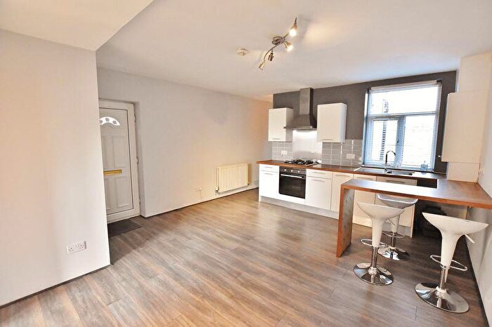 1 Bedroom Flat To Rent In Peel Green Road, Manchester, M30