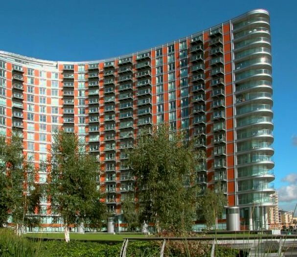 3 Bedroom Flat To Rent In Fairmont Avenue, Canary Wharf, London, United Kingdom, E14