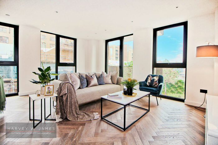 2 Bedroom Apartment To Rent In Merino Gardens, London Dock, E1W