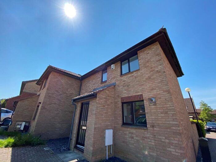 2 Bedroom Property To Rent In Brayton Court, Shenley Lodge, Milton Keynes, MK5