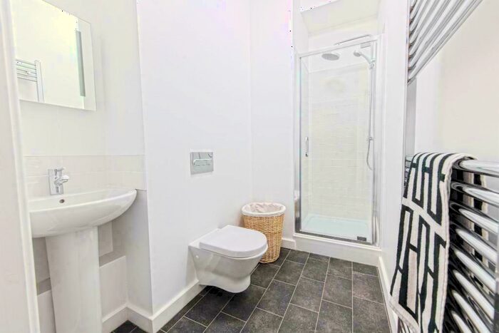 4 Bedroom Flat To Rent In Albert Terrace Road, Sheffield, S6