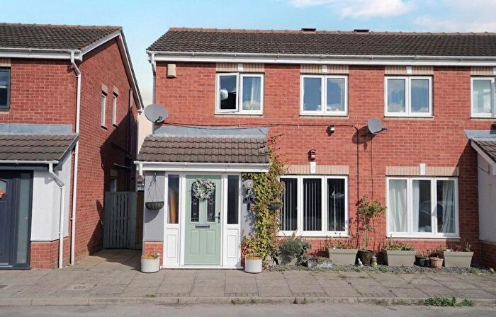 3 Bedroom Semi Detached House For Sale In Utgard Way, Grimsby, Lincolnshire, DN33