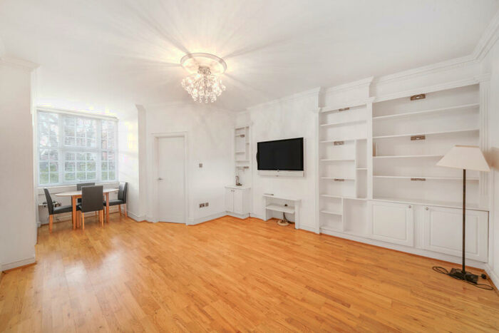 2 Bedroom Flat To Rent In Elm Tree Court, Elm Tree Road, NW8