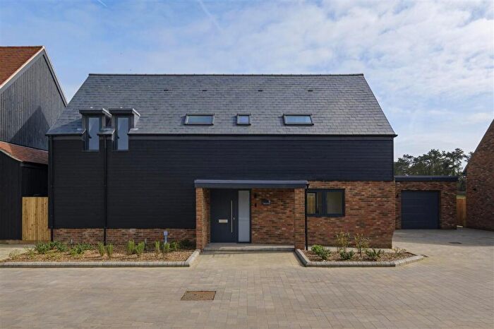 3 Bedroom Detached House For Sale In Kings Oak Drive, Woodnesborough, Sandwich, CT13