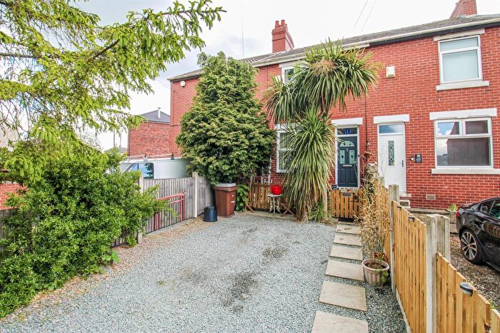 3 Bedroom Terraced House For Sale In High Street, South Hiendley, Barnsley, S72