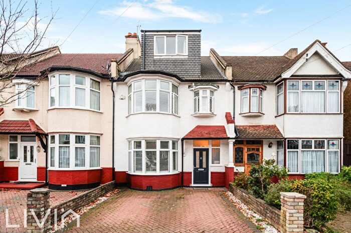 5 Bedroom Property For Sale In Compton Road, Croydon, CR0