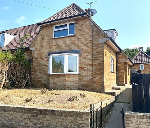 3 Bedroom End Of Terrace House For Sale In Clyffe Pypard, Swindon, SN4