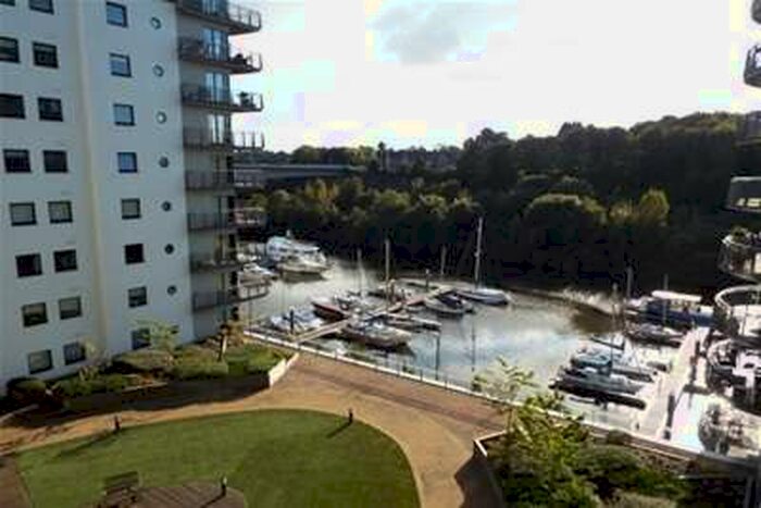 2 Bedroom Flat To Rent In Roma, Victoria Wharf, Cardiff, CF11