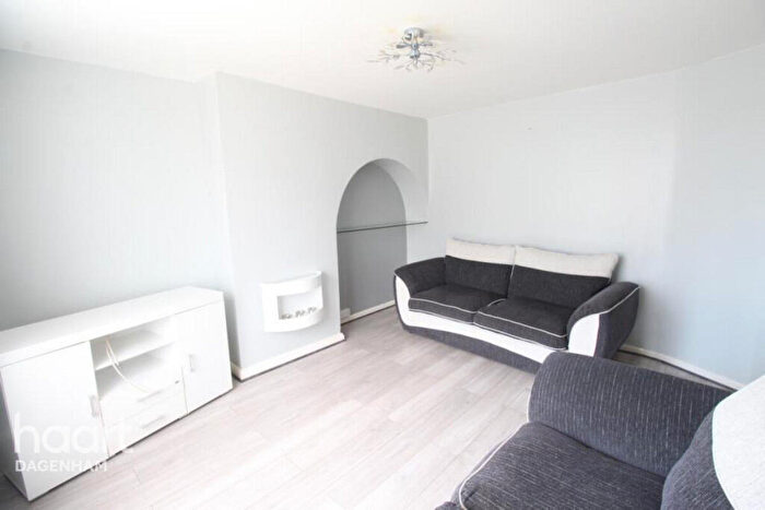 3 Bedroom Terraced House To Rent In Hunters Hall Road, Dagenham, RM10