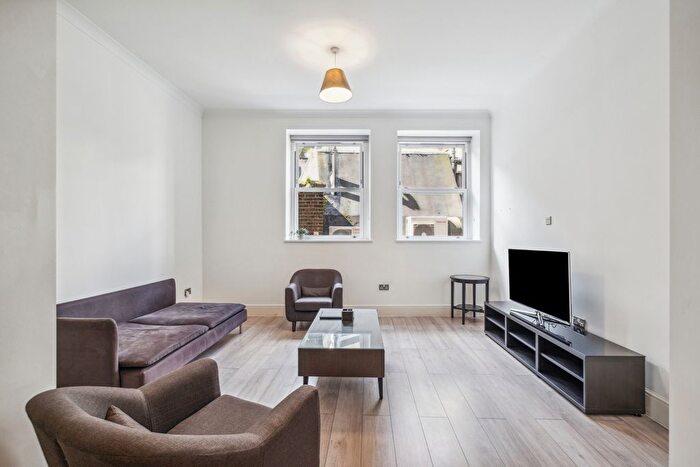 2 Bedroom Flat To Rent In Kensington High Street, High Street Kensington, W8