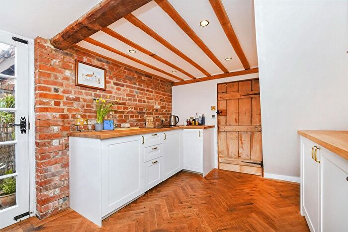 4 Bedroom Detached House For Sale In South Street, Tillingham, Southminster, CM0