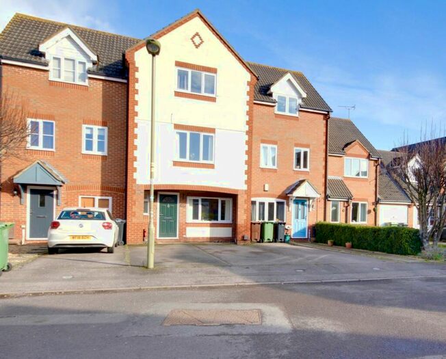4 Bedroom House To Rent In Evenlode Drive, Didcot, Oxfordshire, OX11
