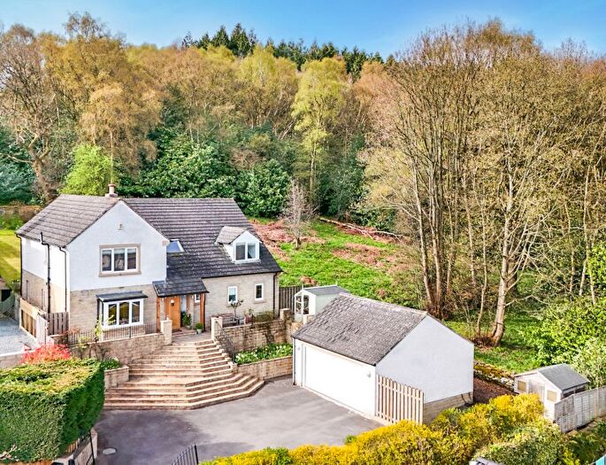 4 Bedroom Detached House For Sale In Cottingley Drive, Bingley, West Yorkshire, BD16
