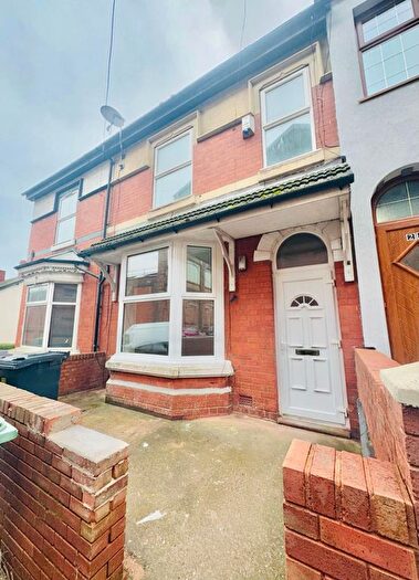 4 Bedroom Terraced House To Rent In Blackacre Road, Dudley, DY2