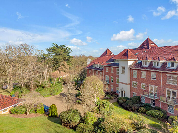 3 Bedroom Penthouse For Sale In Cremers Drift, Sheringham, Norfolk, NR26