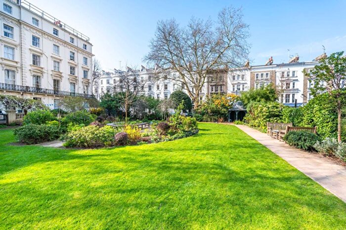 2 Bedroom Flat To Rent In Leinster Square, Westbourne Grove, London, W2