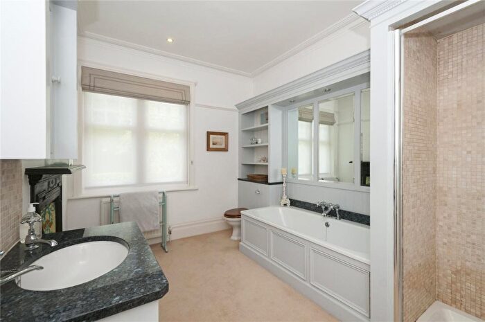 5 Bedroom Terraced House For Sale In Hornsey, N8