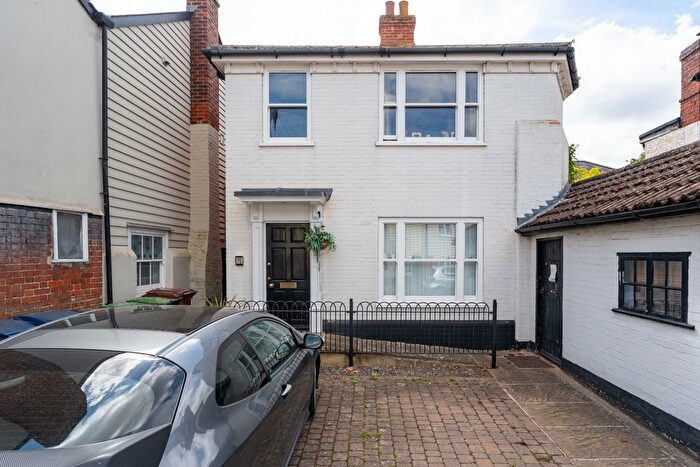 2 Bedroom Flat For Sale In Clare, Sudbury, Suffolk, CO10