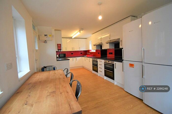 7 Bedroom Terraced House To Rent In Hillside Court, Reading, RG1