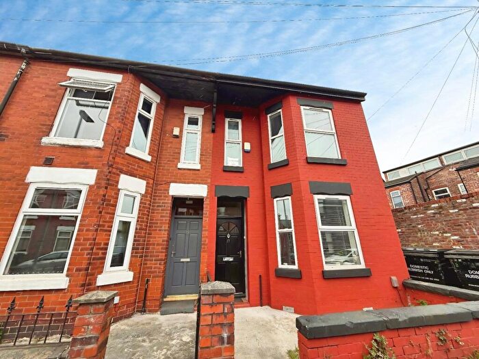 6 Bedroom End Of Terrace House To Rent In Standish Road, Manchester, Greater Manchester, M14