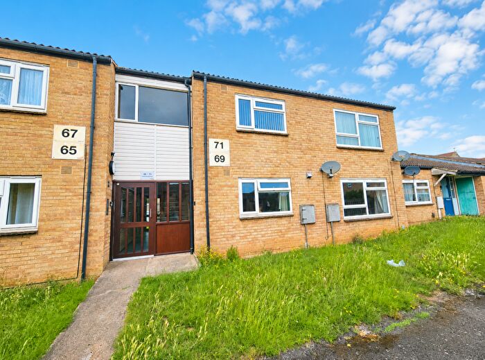 2 Bedroom House To Rent In Highfield Crescent, Kettering, NN15